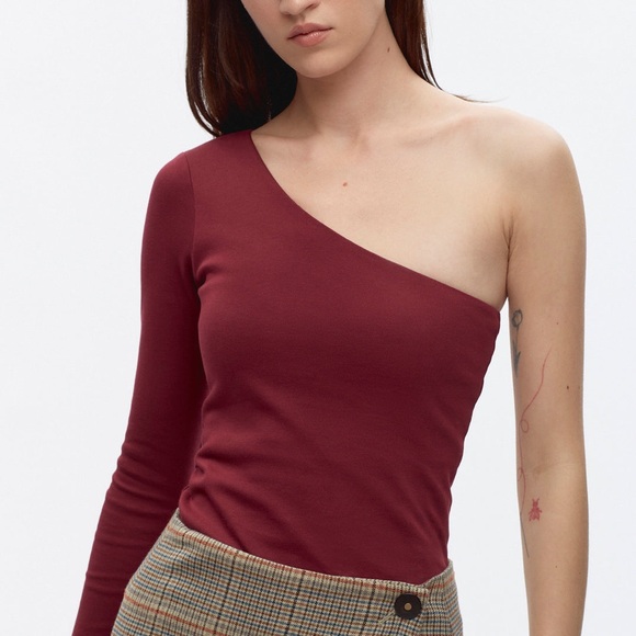 KOTN - One-Shoulder Long-Sleeve Top KOTN - NEW - Picture 6 of 6